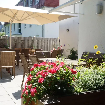 Am Ostpark 3* Neubiberg